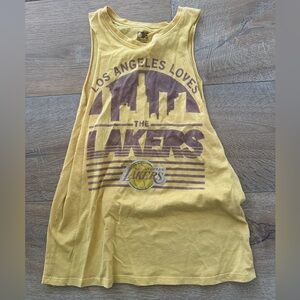 Woman’s Los Angeles lakers tank size medium